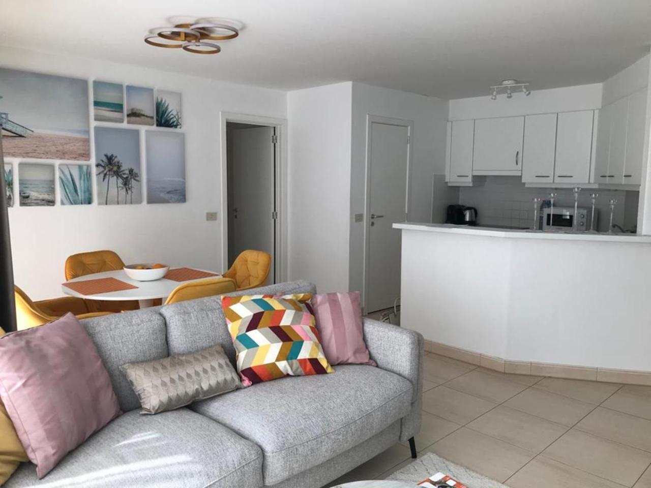 Urbanstay Suites - Beachfront Apartment In Knokke מראה חיצוני תמונה